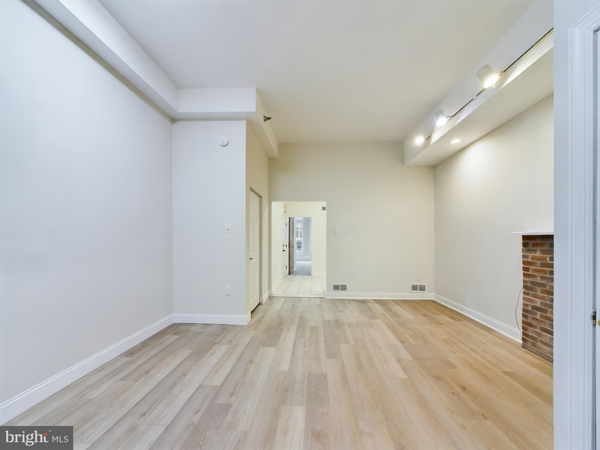 OLD CITY - Residential Lease