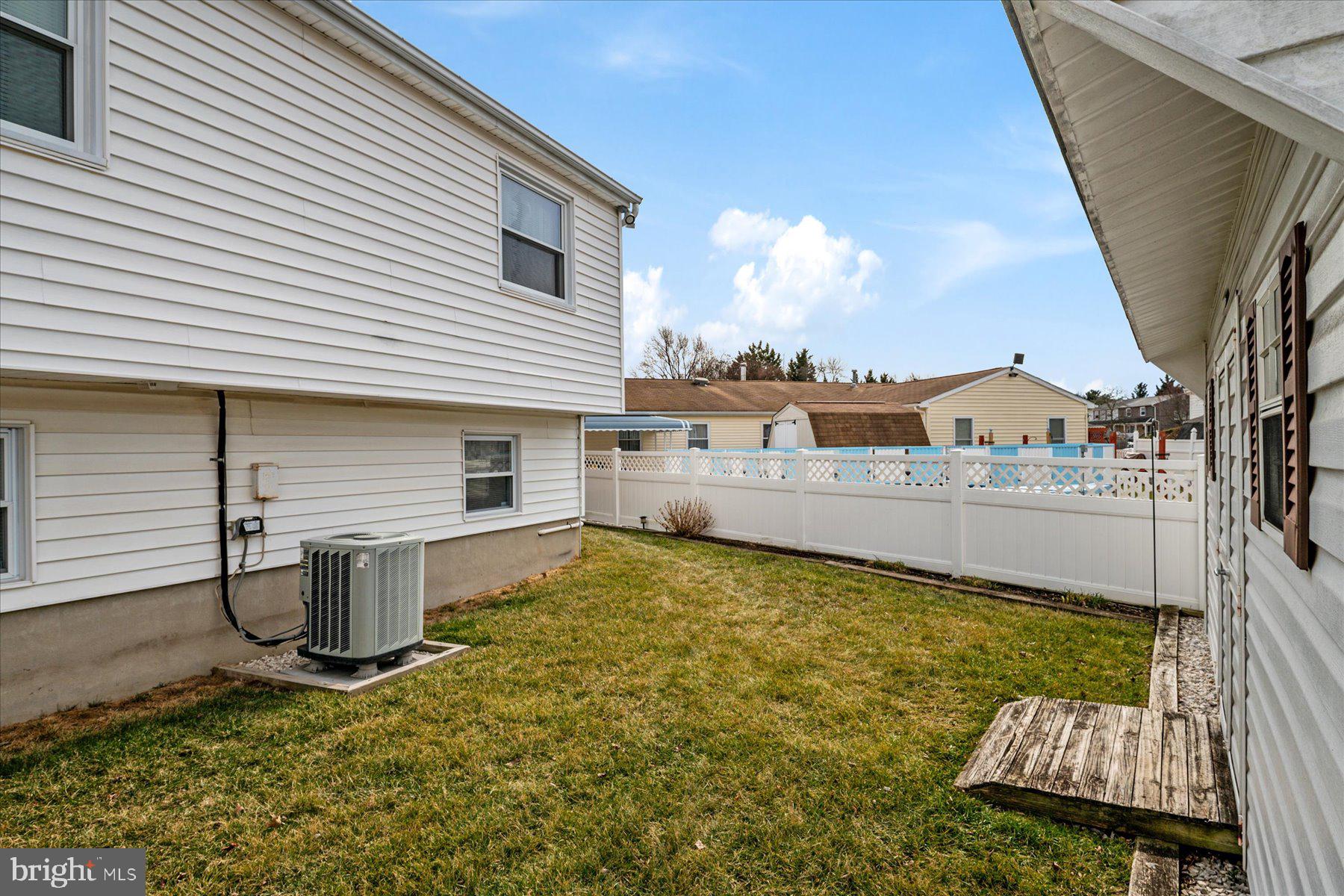 QUEENS PARK - Residential