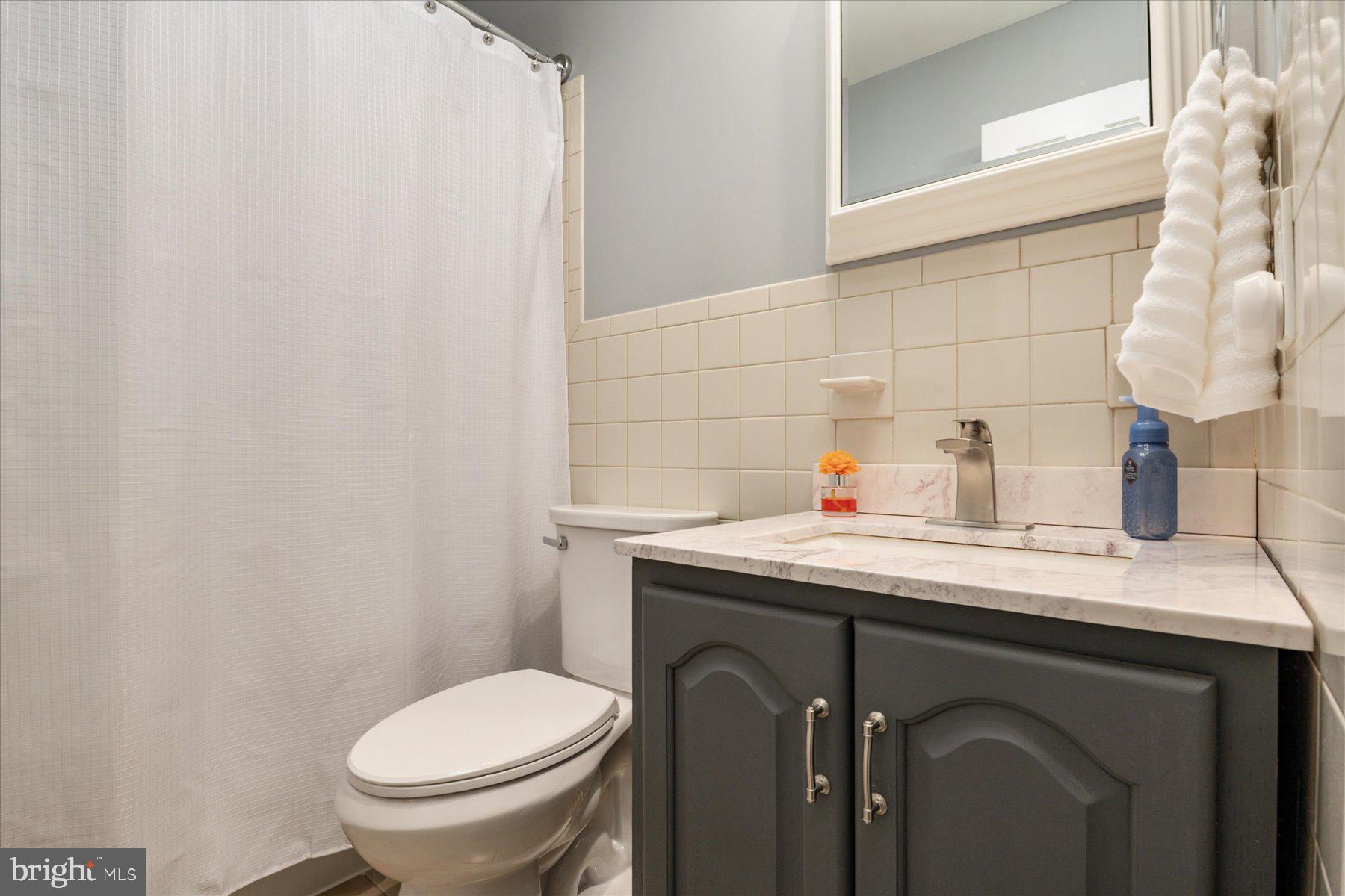 QUEENS PARK - Residential