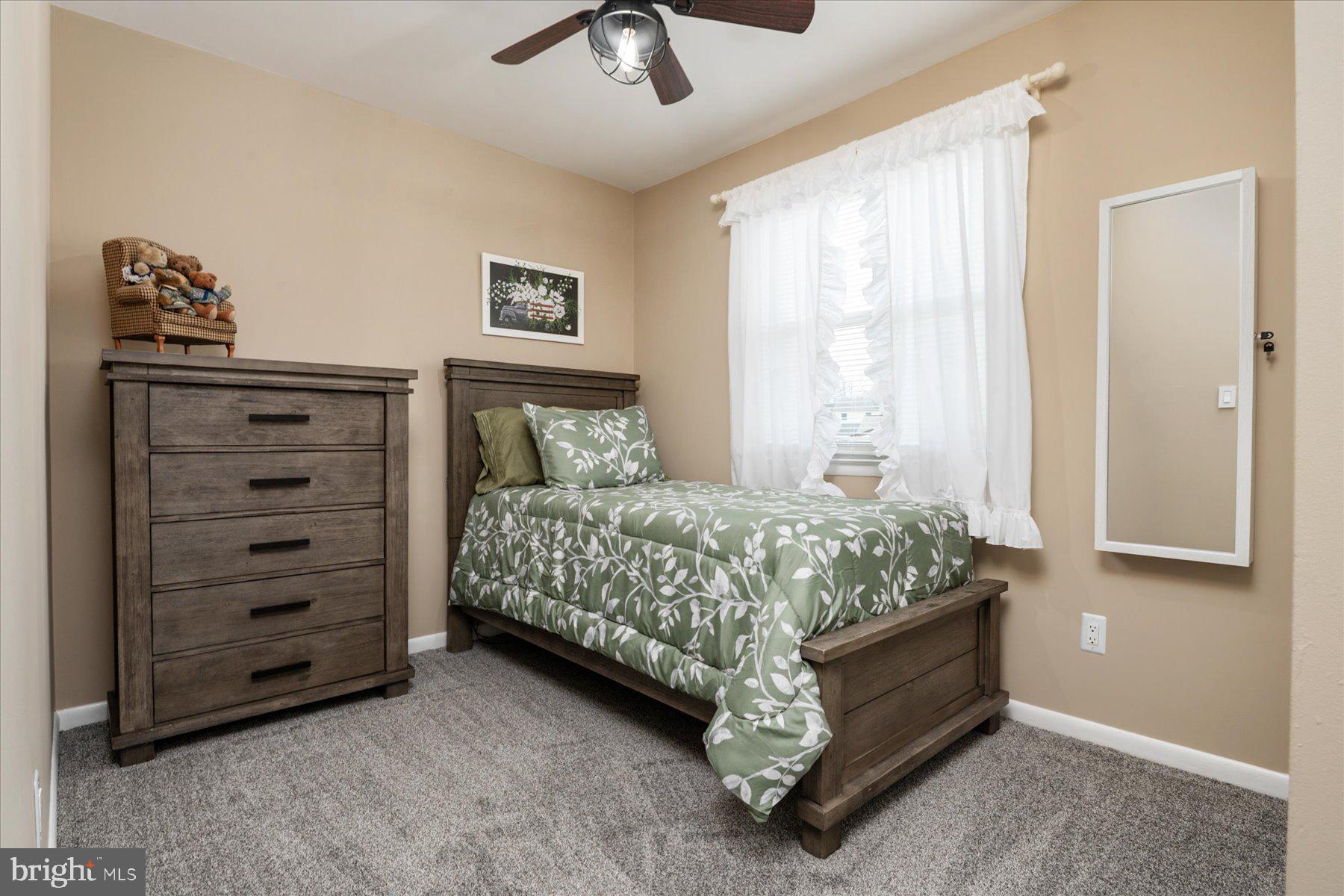 QUEENS PARK - Residential