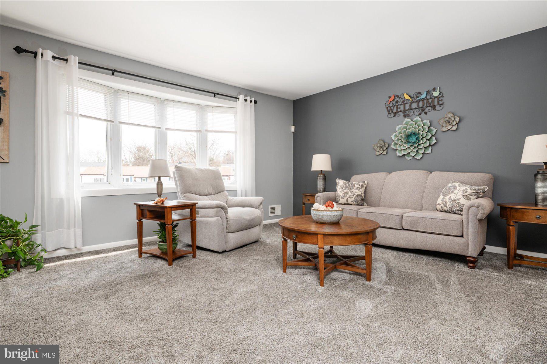 QUEENS PARK - Residential