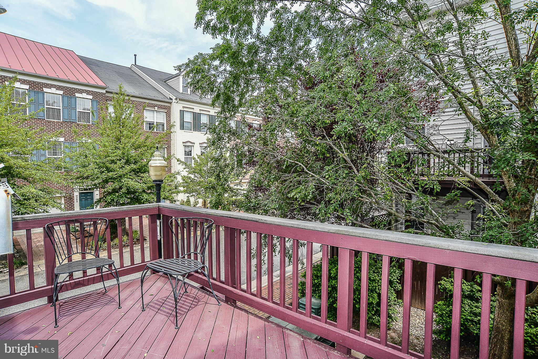 CAMERON STATION - Residential