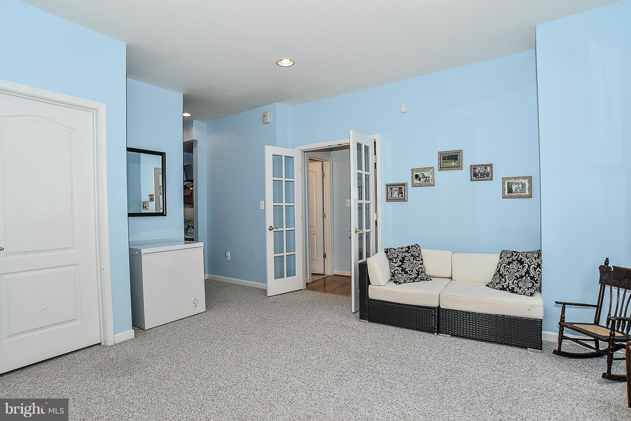 CAMERON STATION - Residential