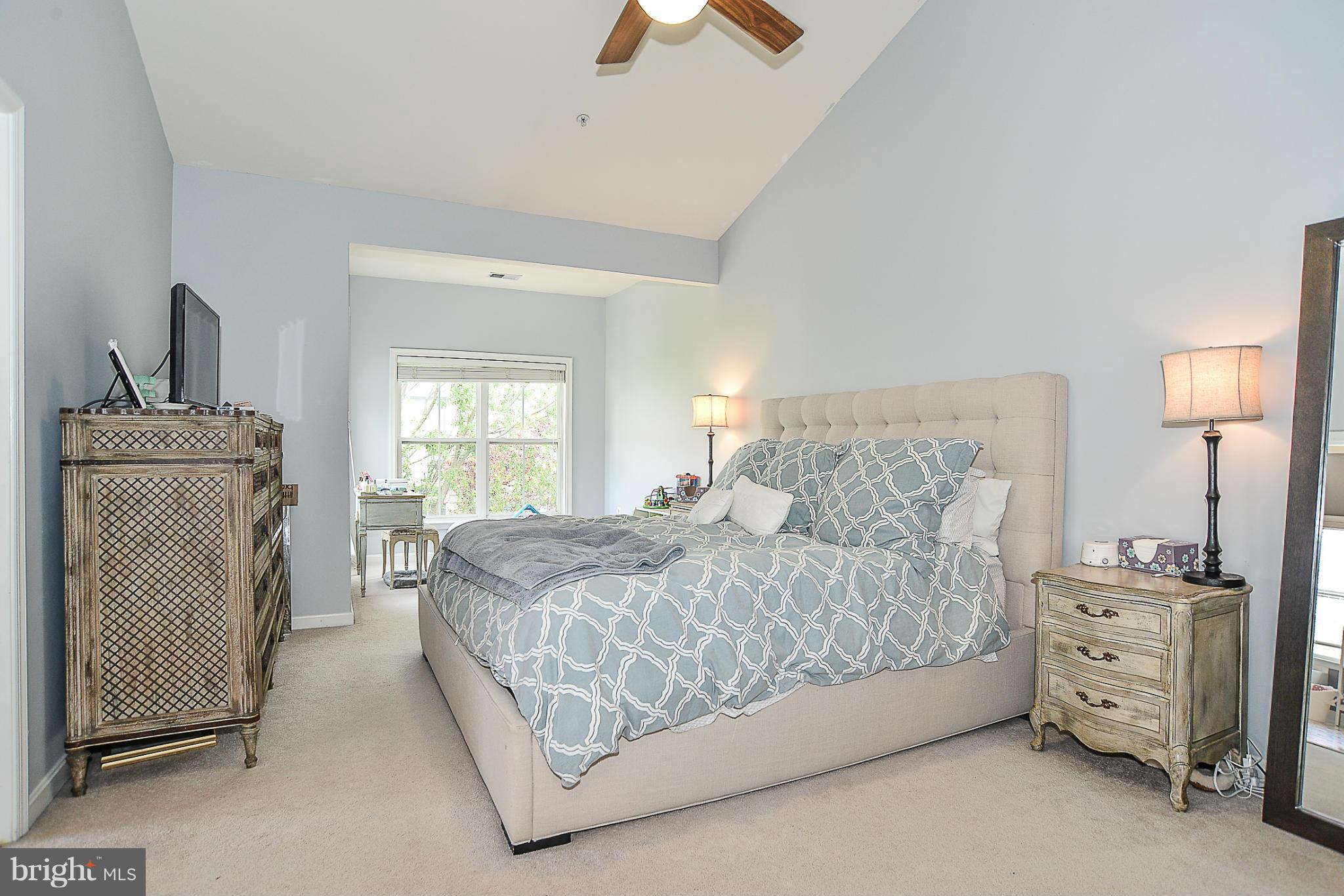 CAMERON STATION - Residential