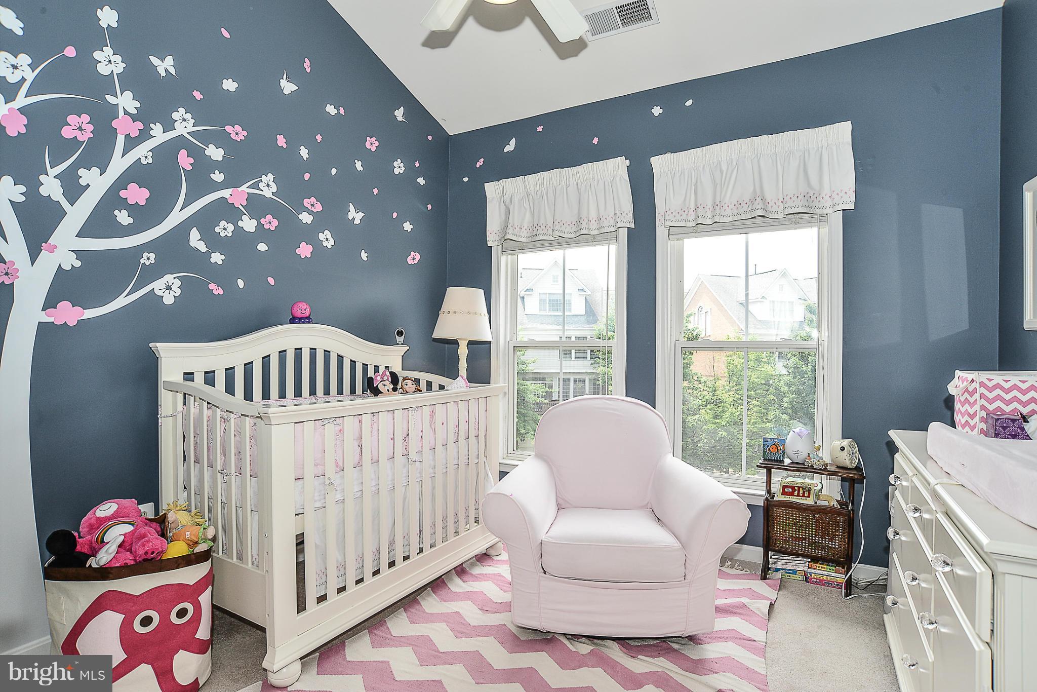 CAMERON STATION - Residential