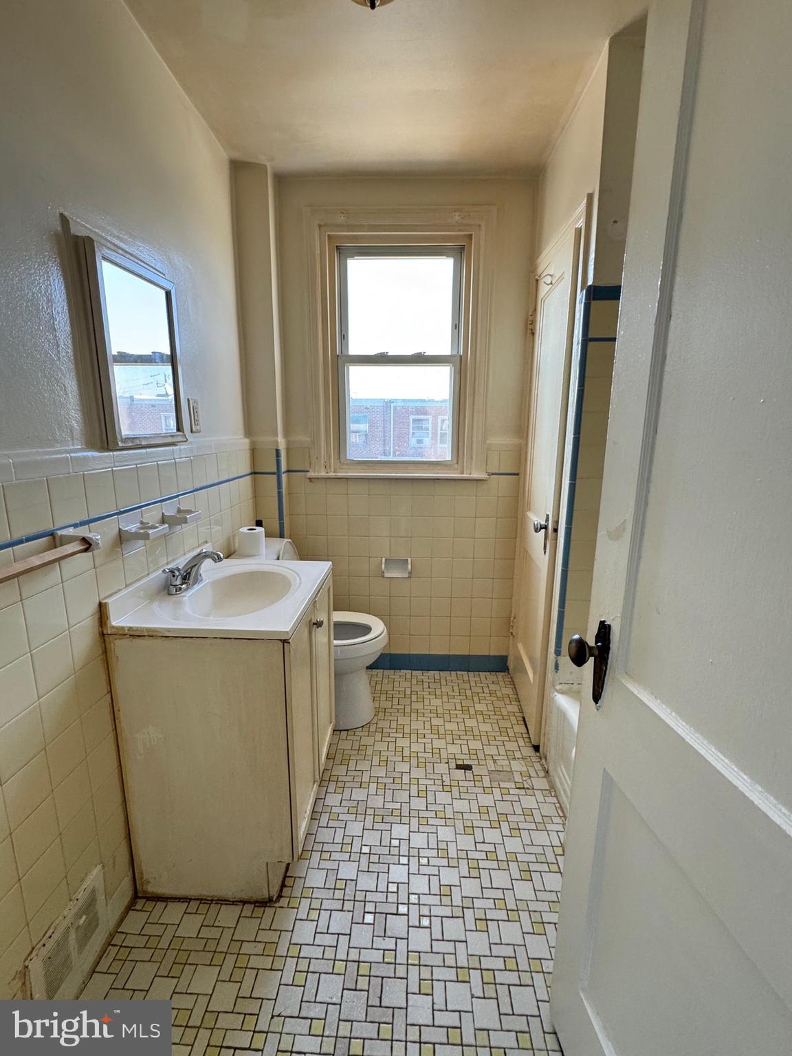 PHILADELPHIA (NORTHWEST) - Residential