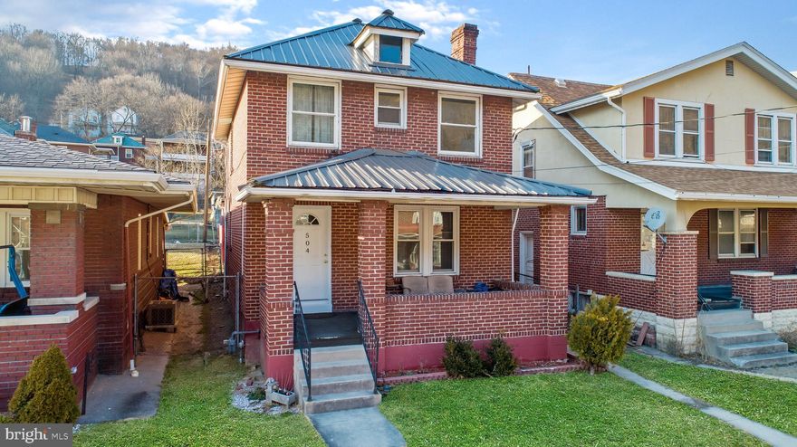 Adorable, renovated, and spacious! This 3 bed/1 bath home is sure to impress. You'll love the updated kitchen with granite counter-tops, the awesome main level rec room with bar, and the off street parking! Make your appointment today!