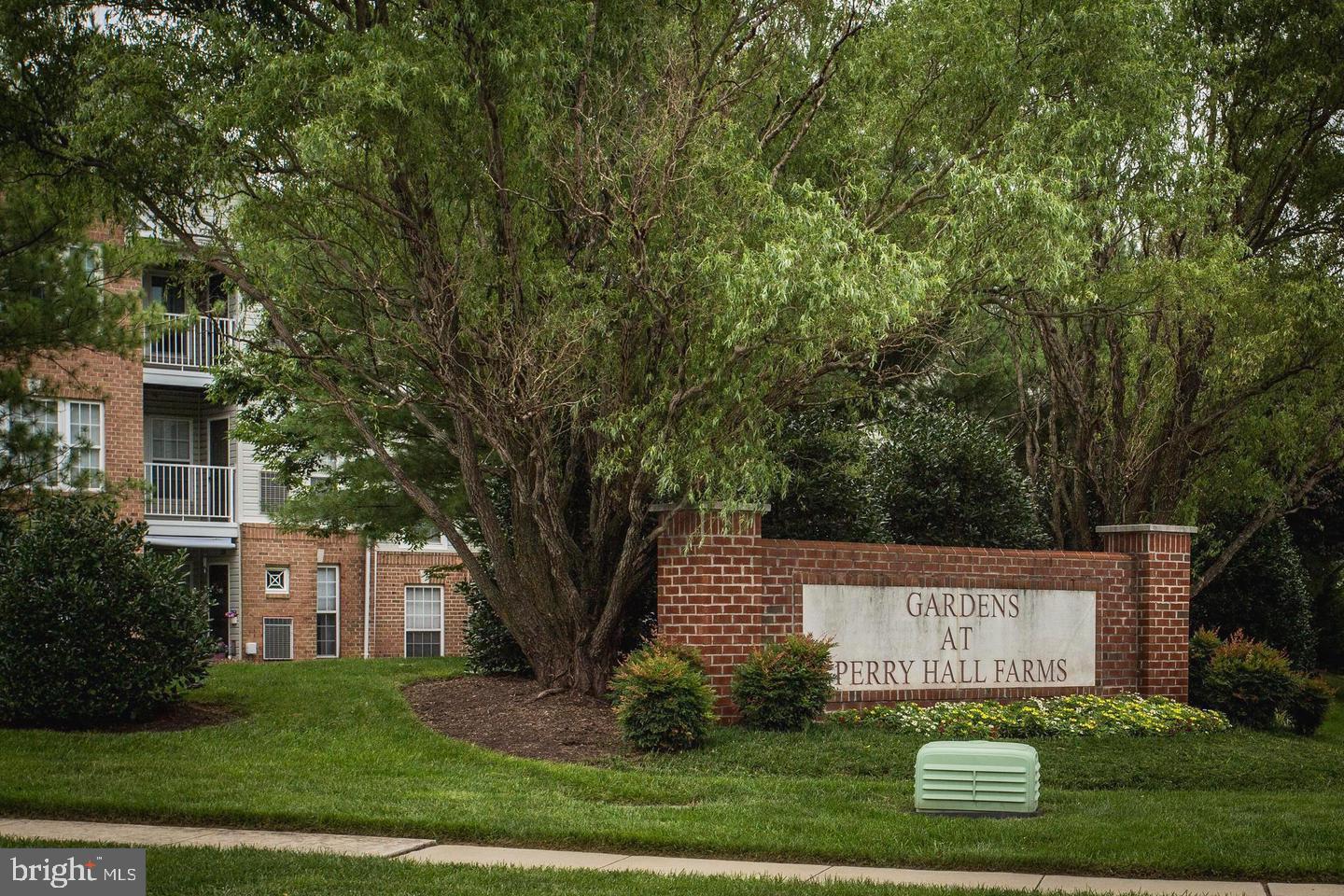 PERRY HALL FARMS GARDEN CONDOS - Residential