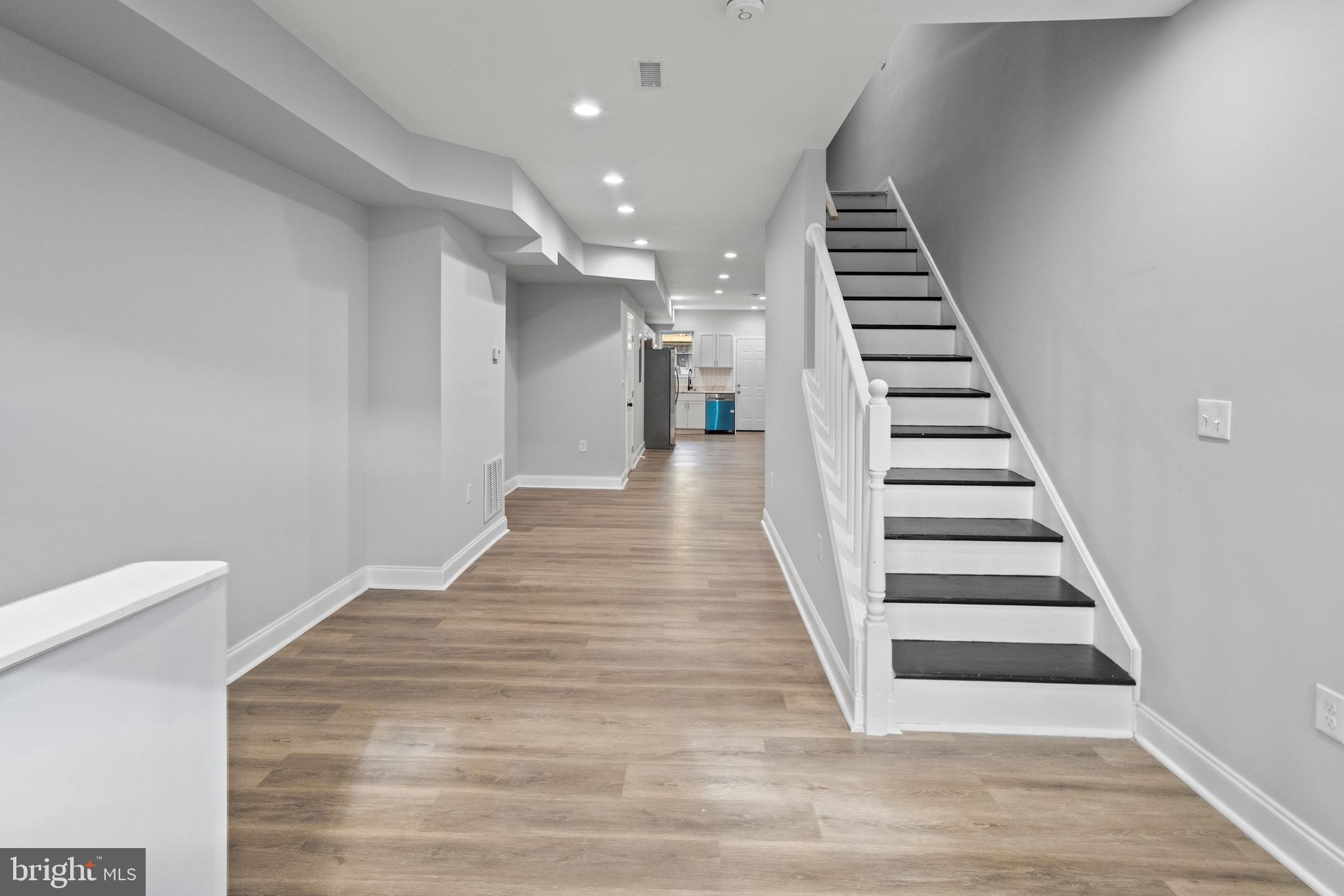 SHIPLEY HILL - Residential