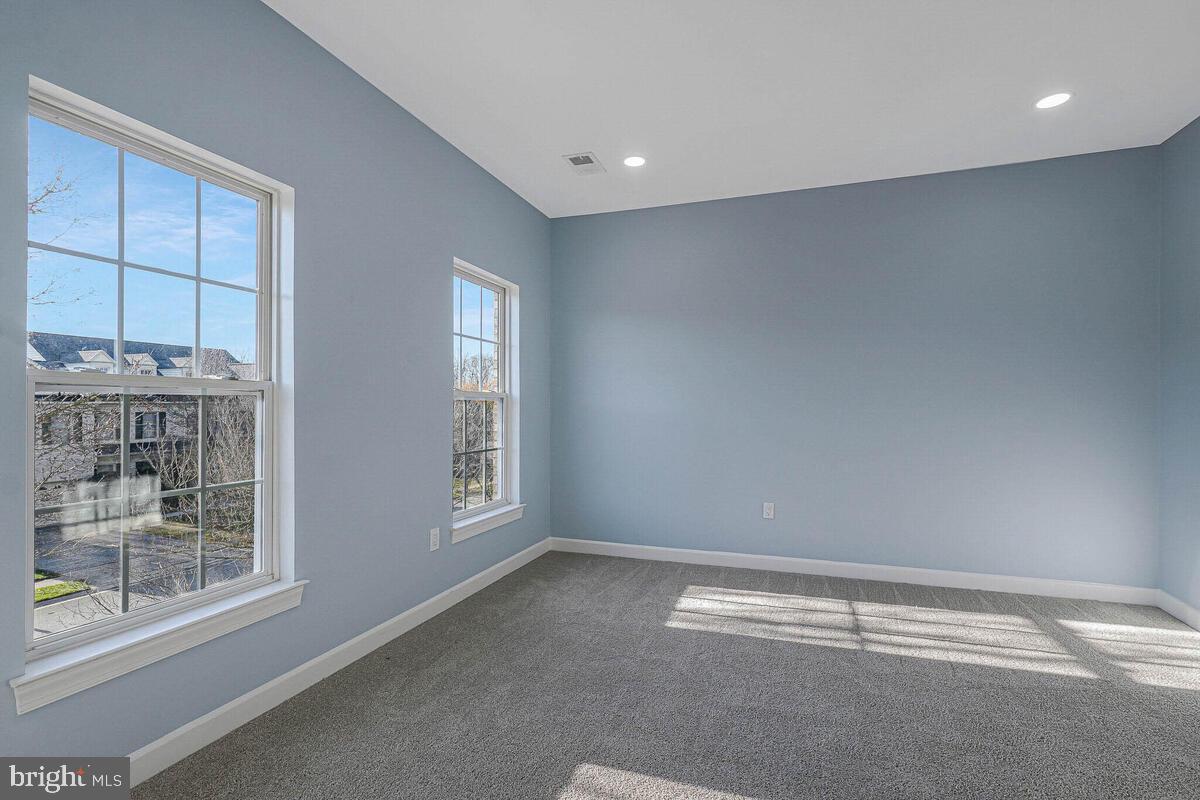 AUTUMN HILLS - Residential