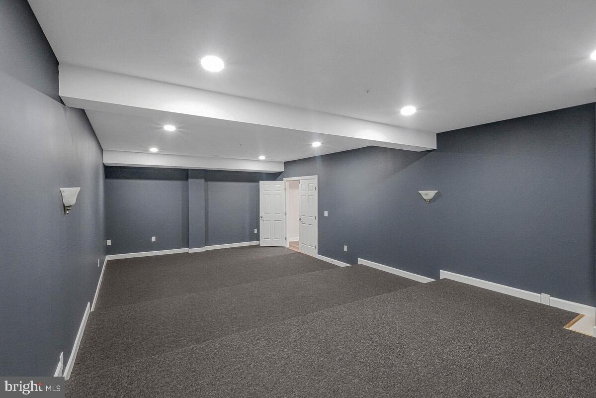 AUTUMN HILLS - Residential