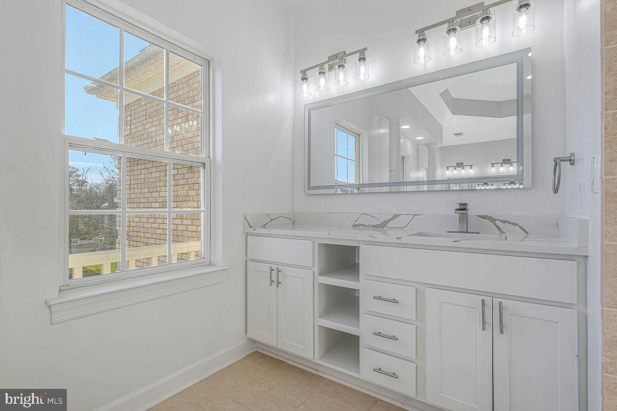 AUTUMN HILLS - Residential