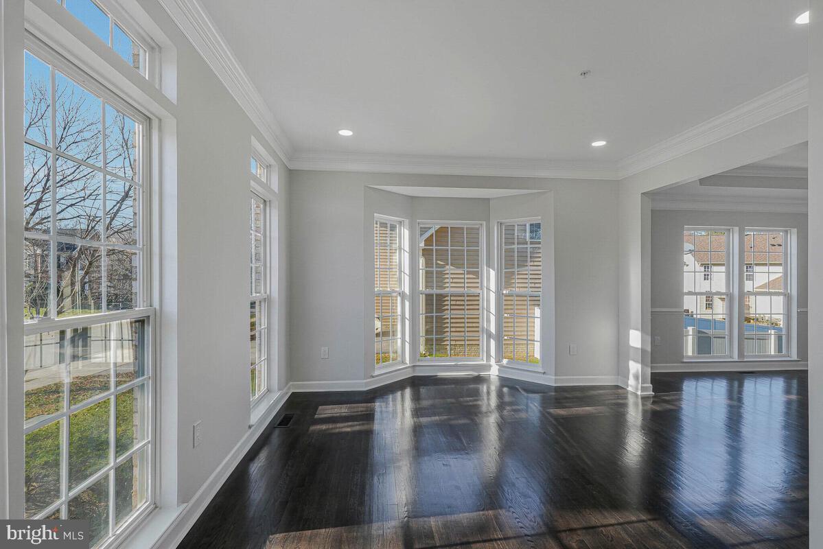 10818 CONSTITUTION DRIVE