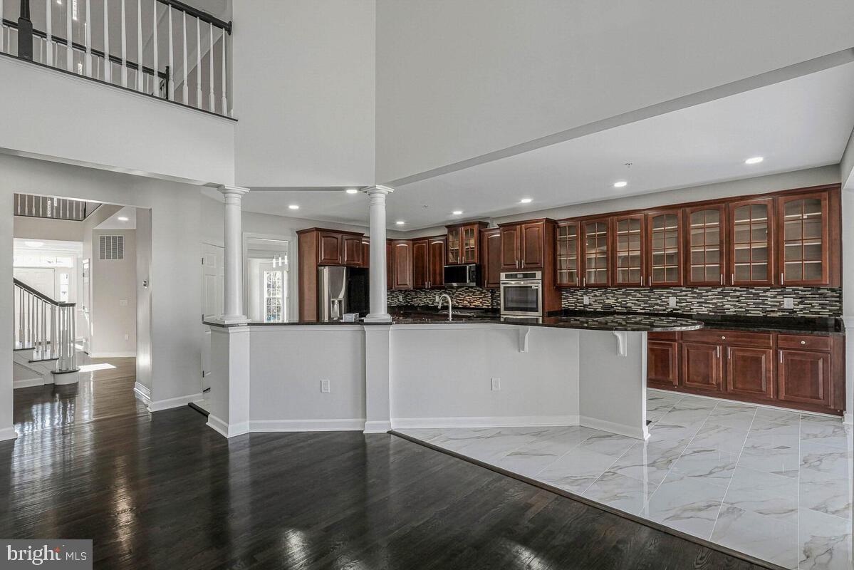 AUTUMN HILLS - Residential