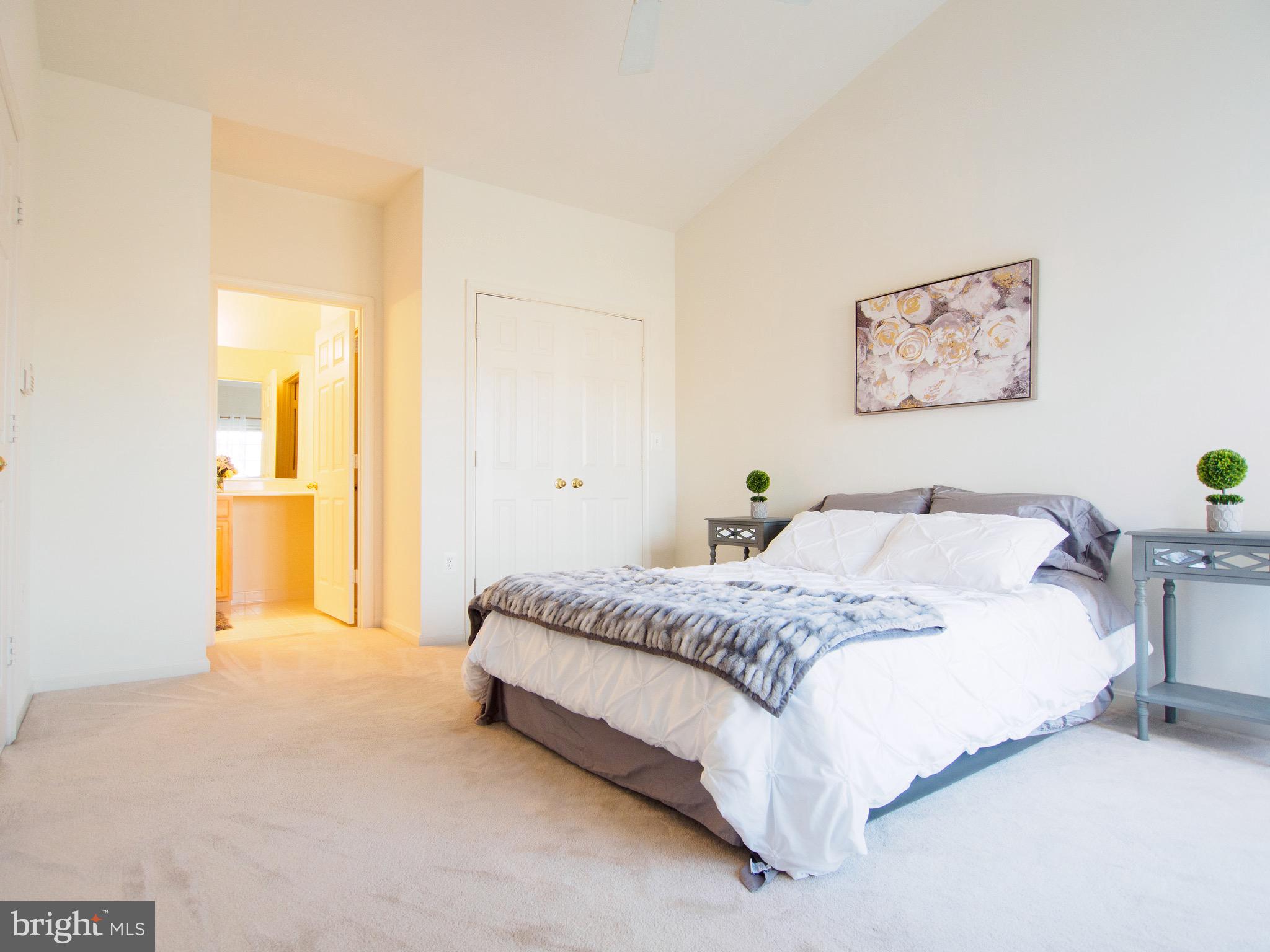 RANDOM HILLS - Residential