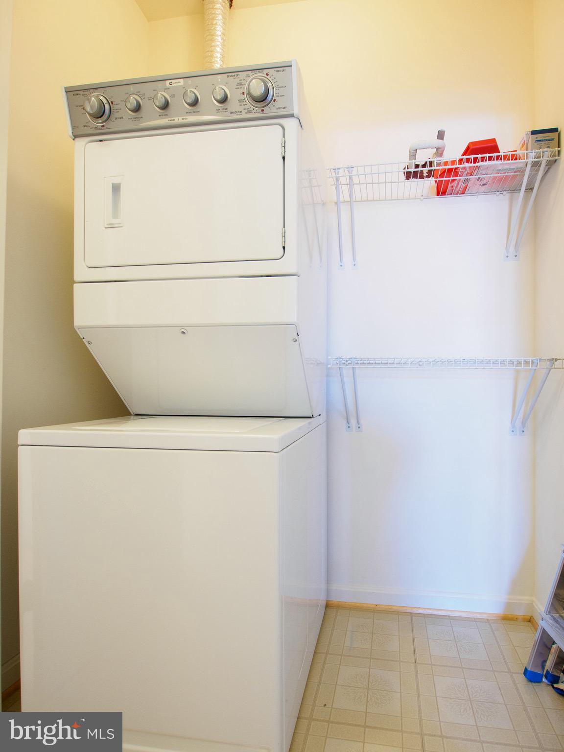 RANDOM HILLS - Residential