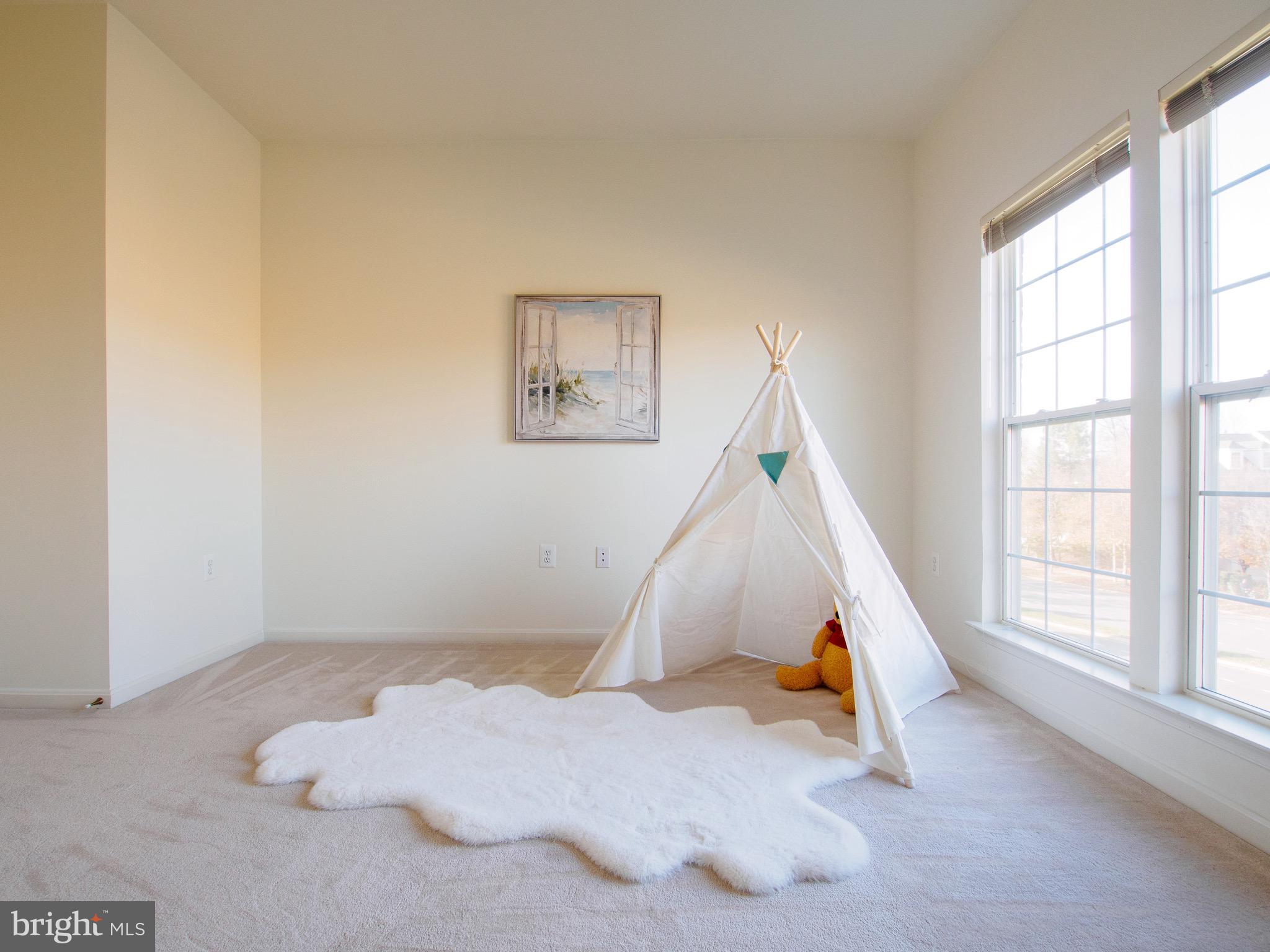 RANDOM HILLS - Residential