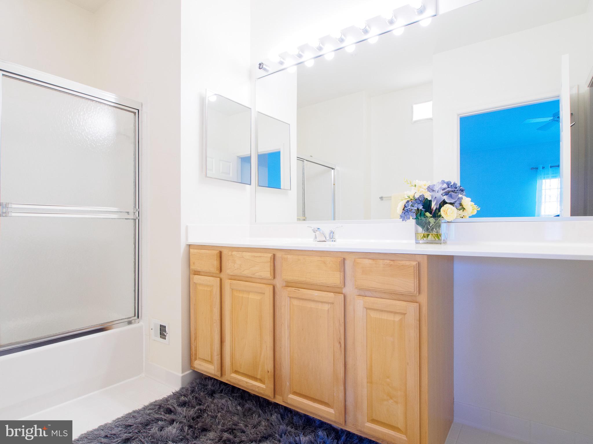 RANDOM HILLS - Residential