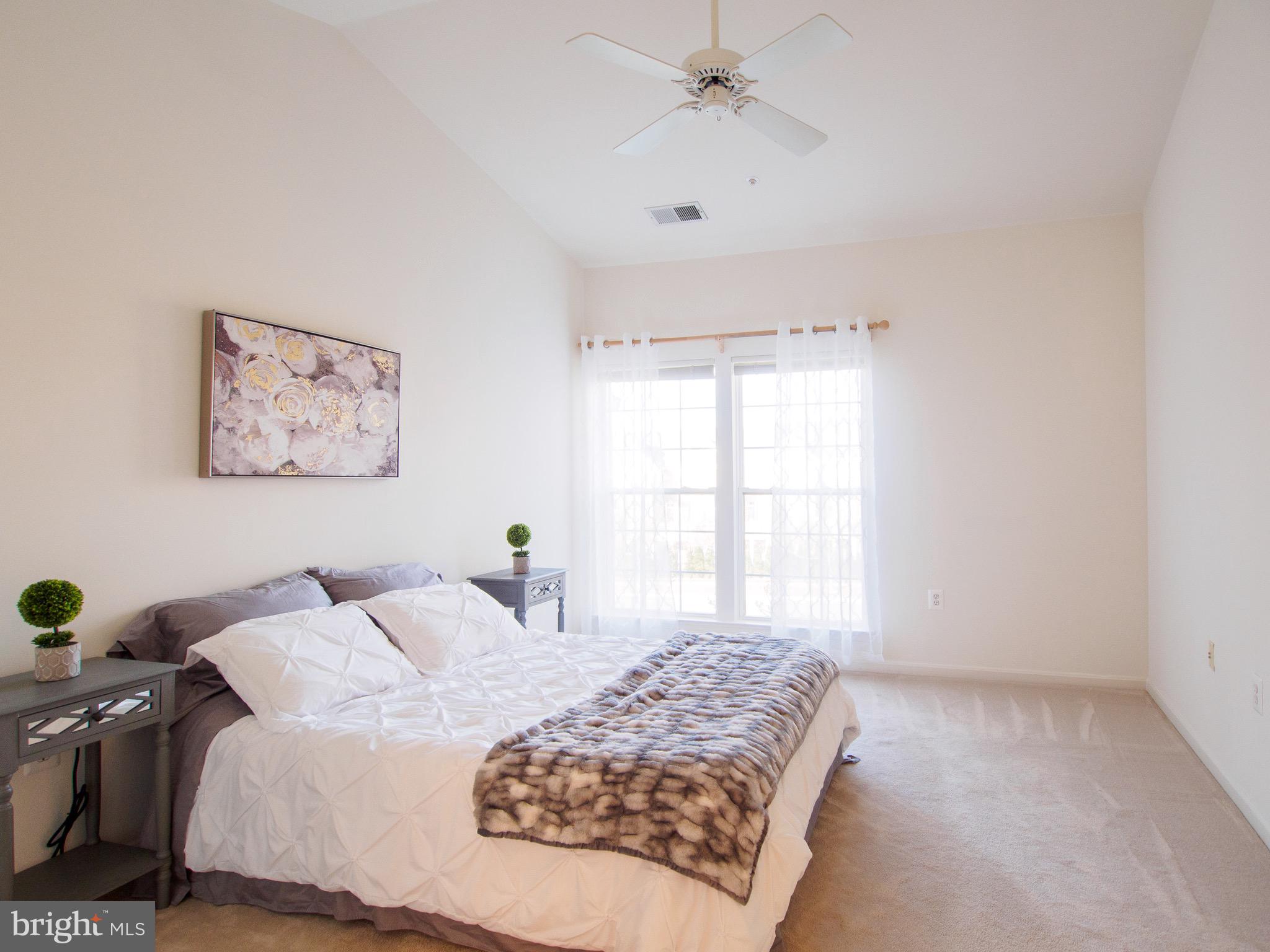 RANDOM HILLS - Residential