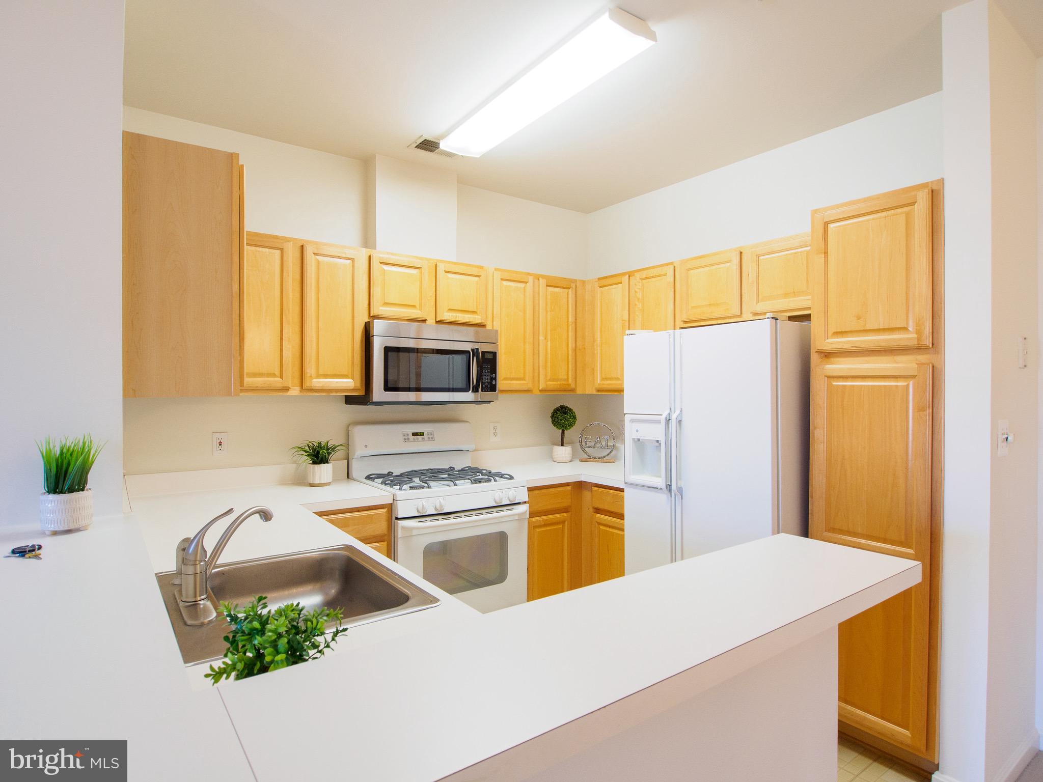 RANDOM HILLS - Residential