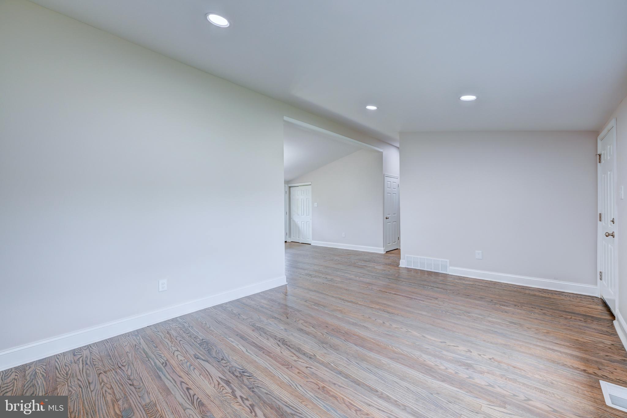 1005 JEFFREY LANE