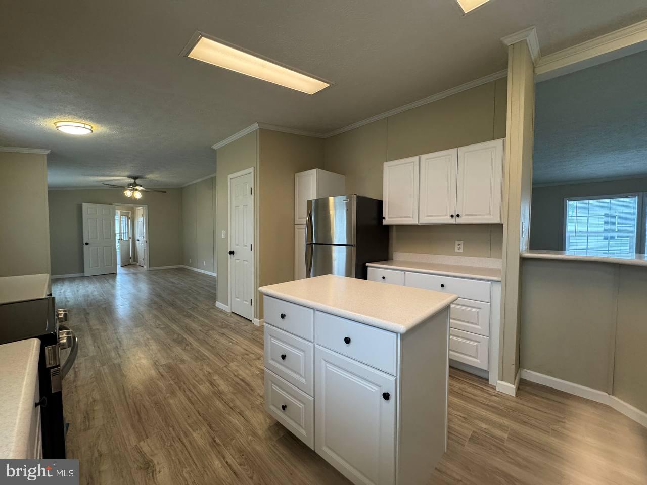 BUSH RIVER MANOR - Residential