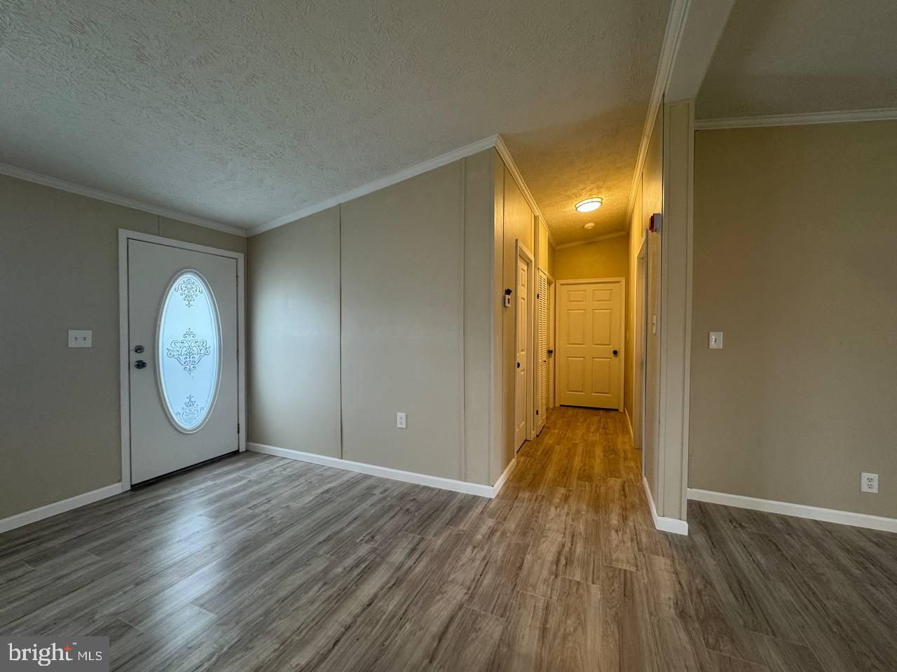 BUSH RIVER MANOR - Residential