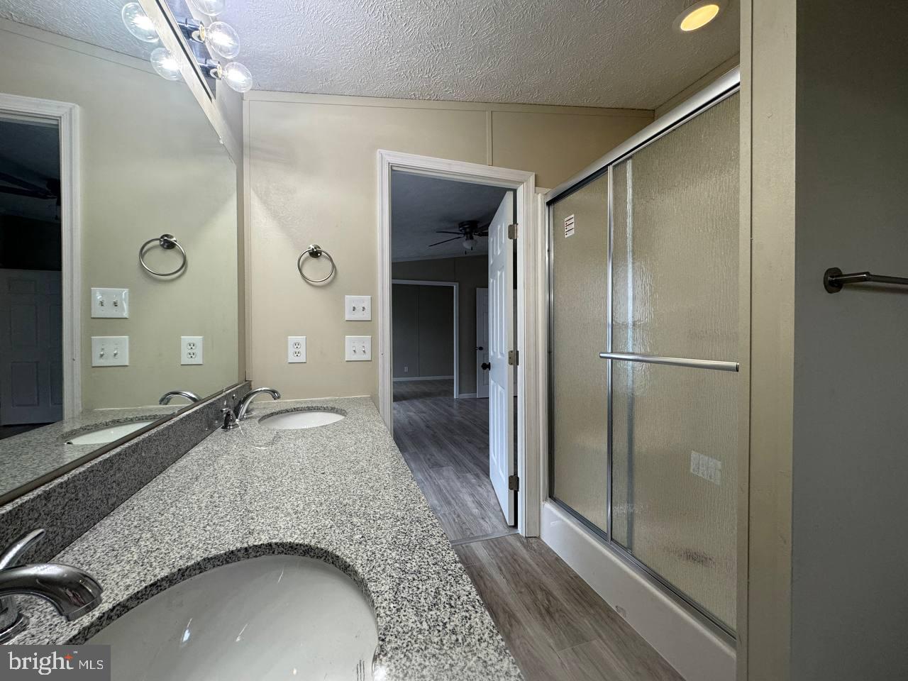 BUSH RIVER MANOR - Residential