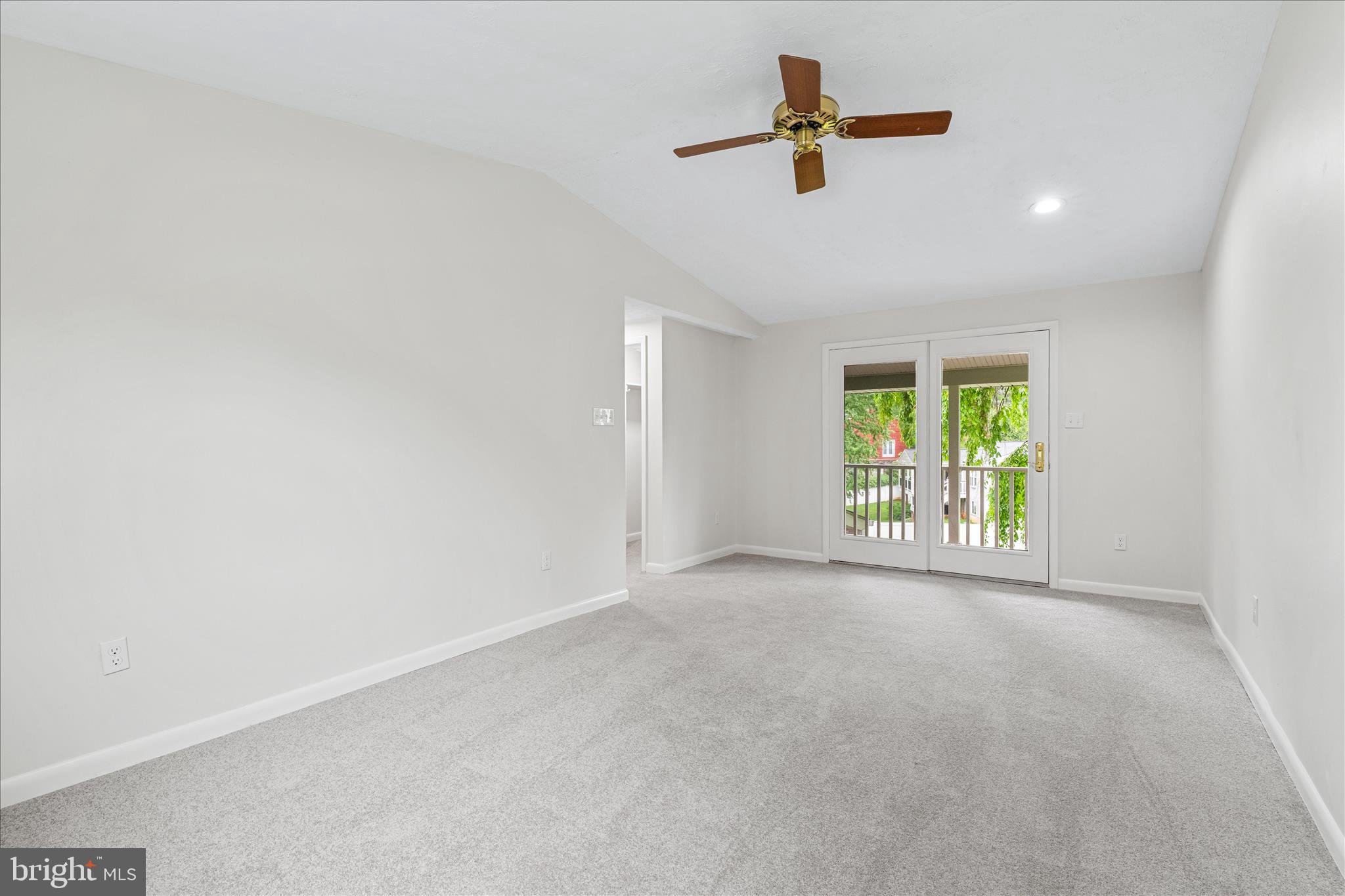 FOUNTAINDALE SOUTH - Residential