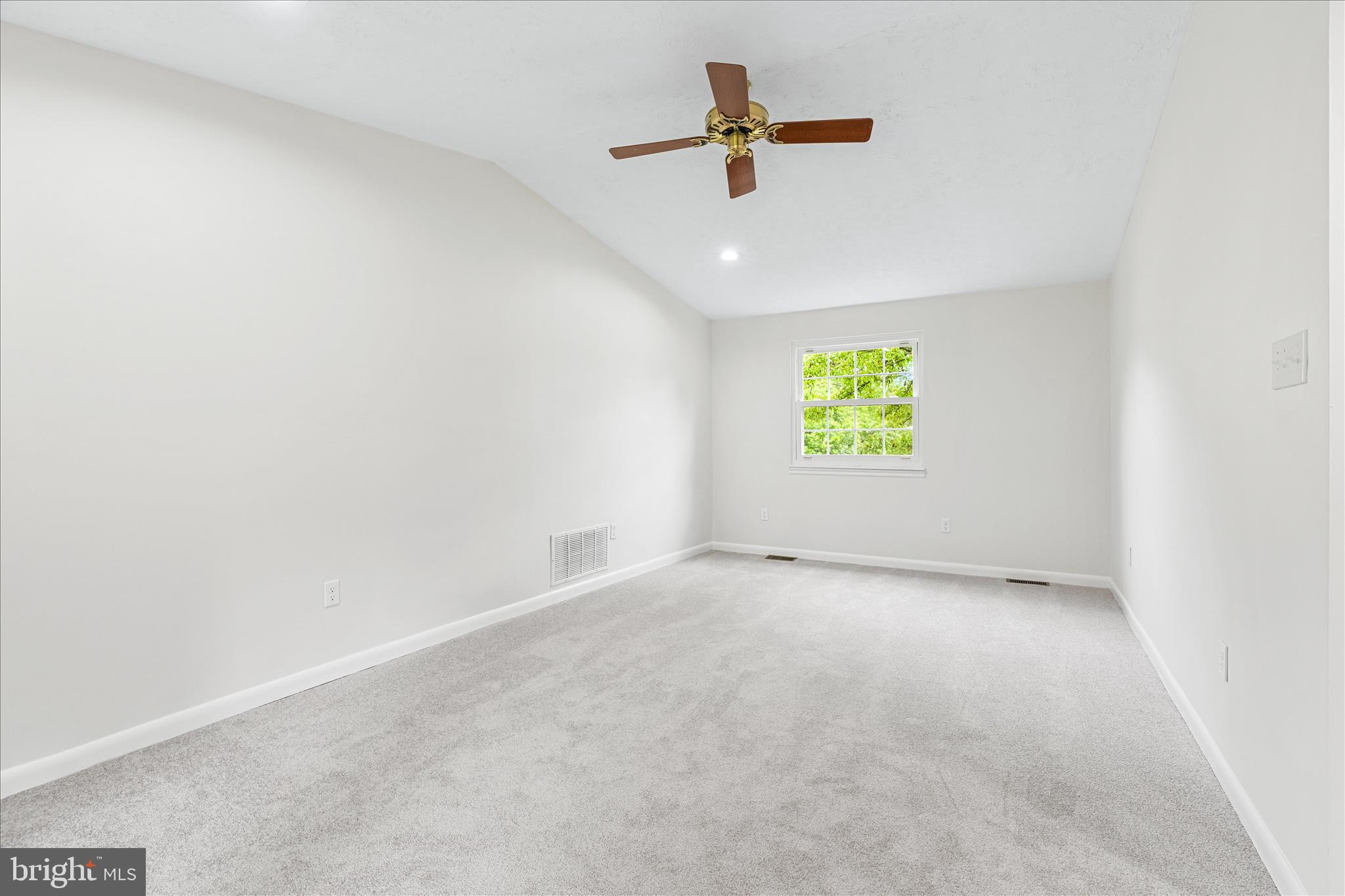 FOUNTAINDALE SOUTH - Residential