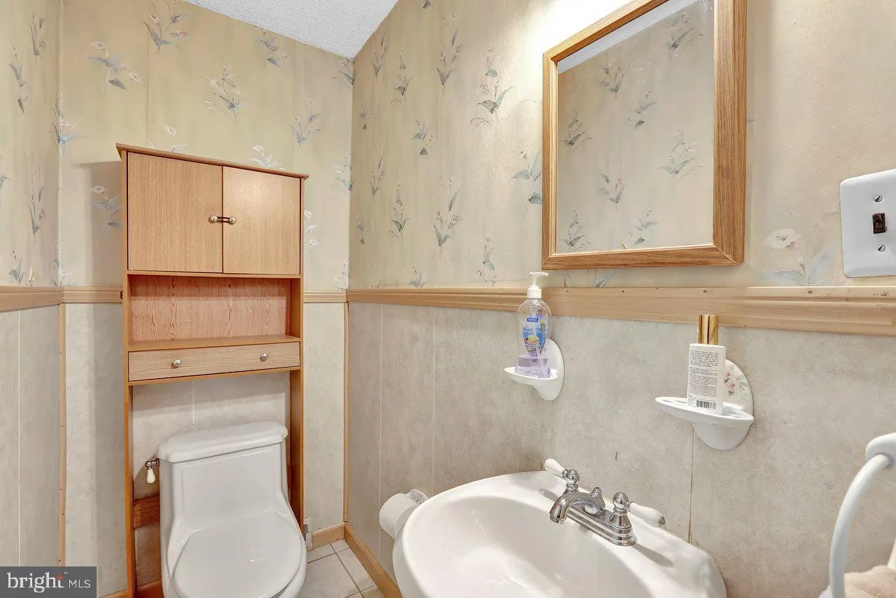 Beverly, New Jersey 08010, United States, 3 Bedrooms Bedrooms, ,2 BathroomsBathrooms,Residential,Active,106270