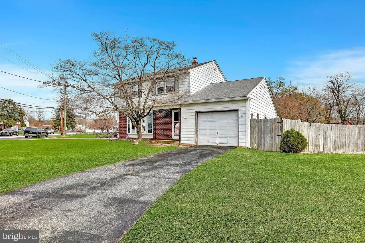 Beverly, New Jersey 08010, United States, 3 Bedrooms Bedrooms, ,2 BathroomsBathrooms,Residential,Active,106270