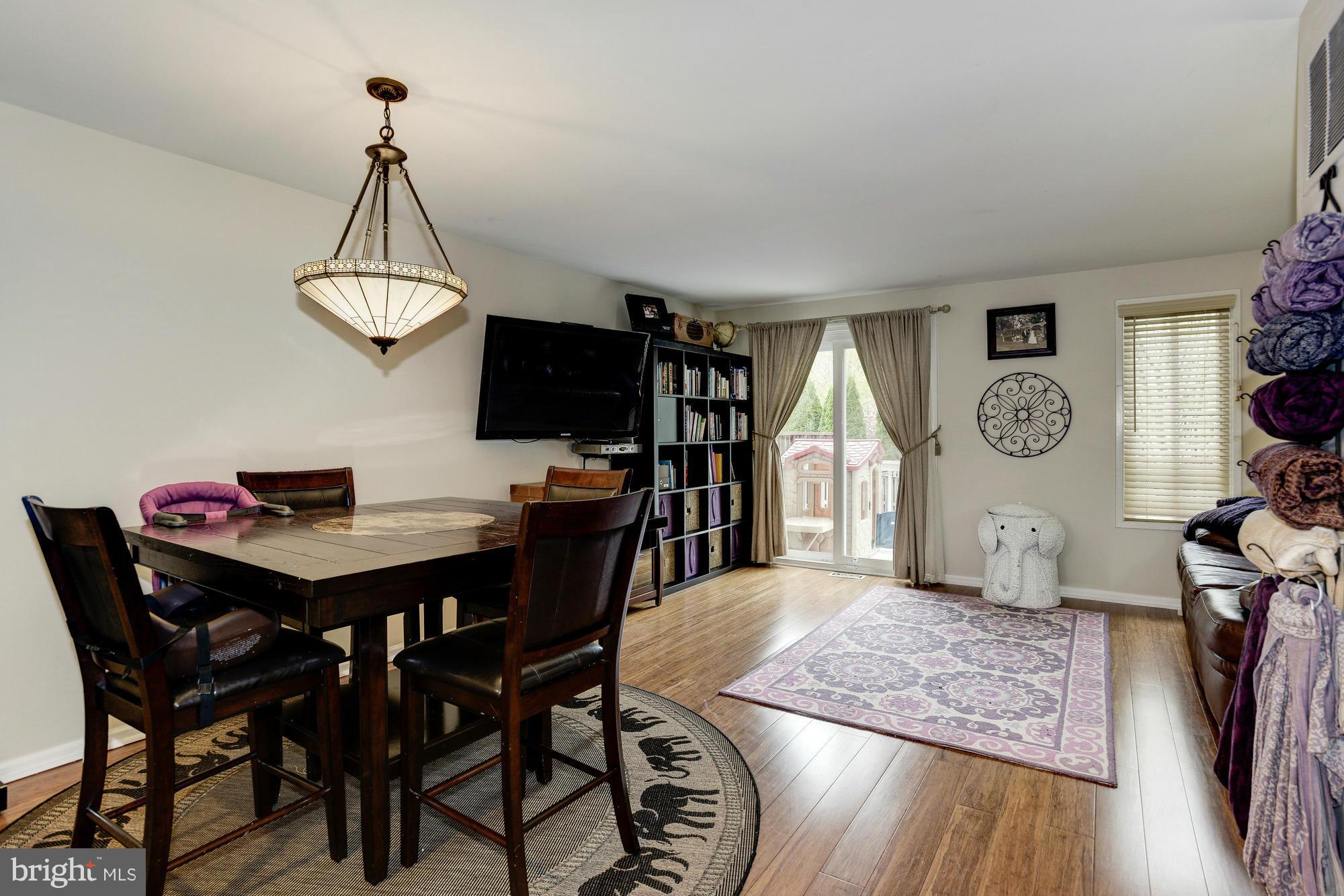 CHESTNUT HILLS - Residential