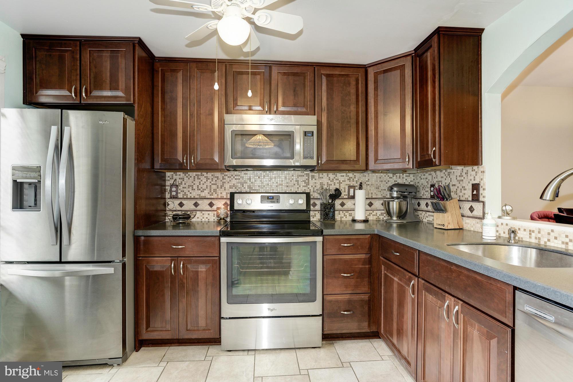 CHESTNUT HILLS - Residential