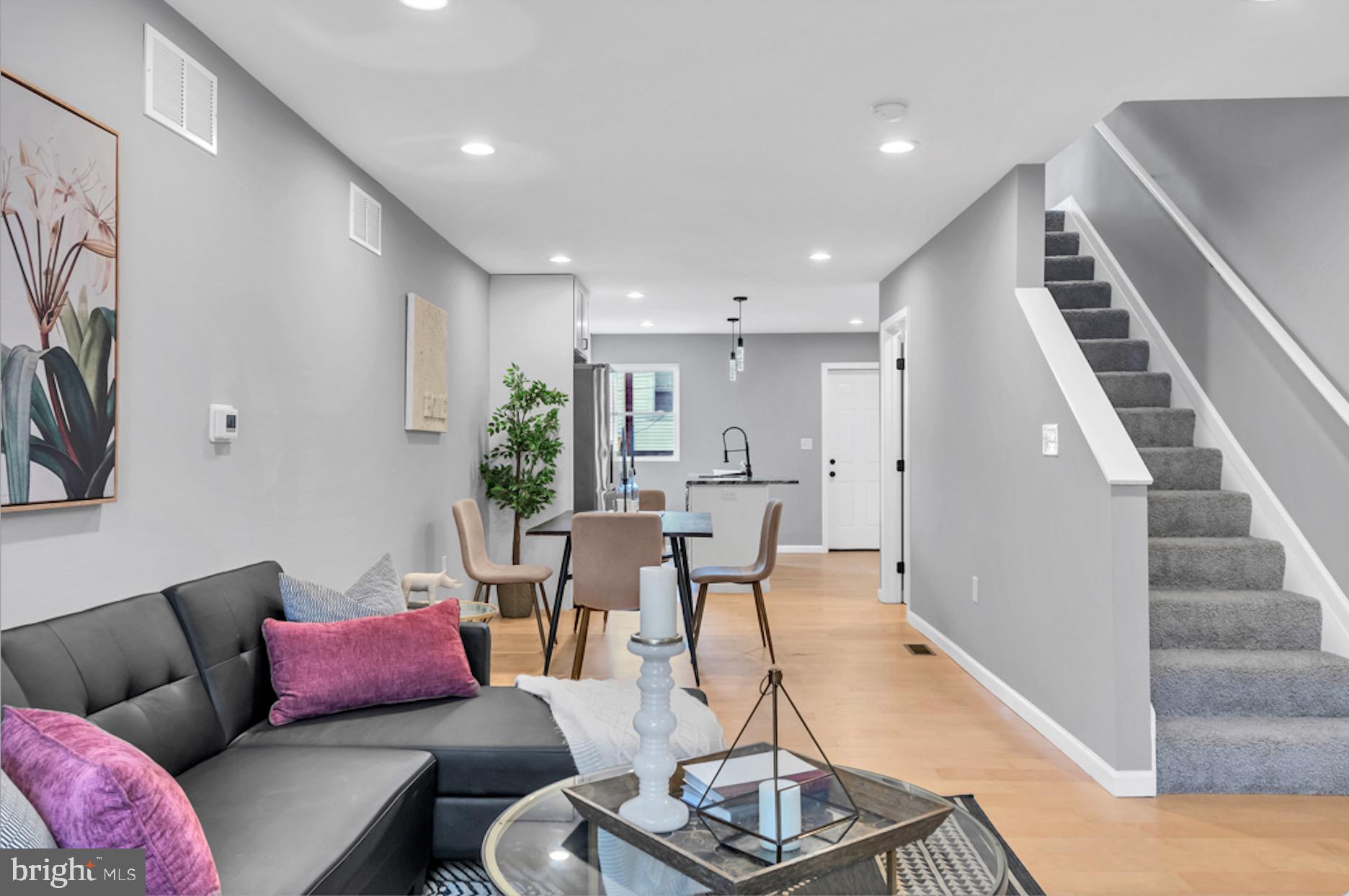 BROADWAY EAST - Residential
