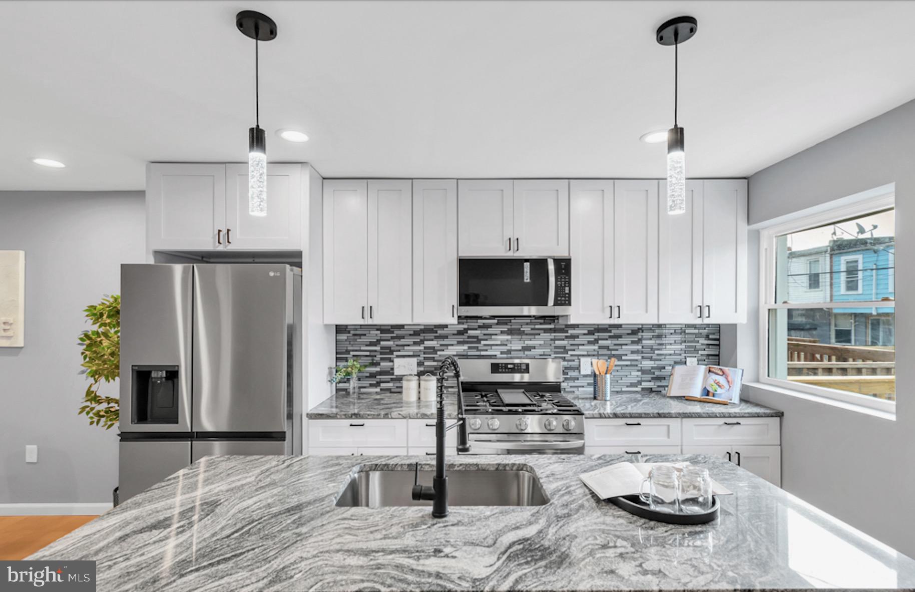 BROADWAY EAST - Residential
