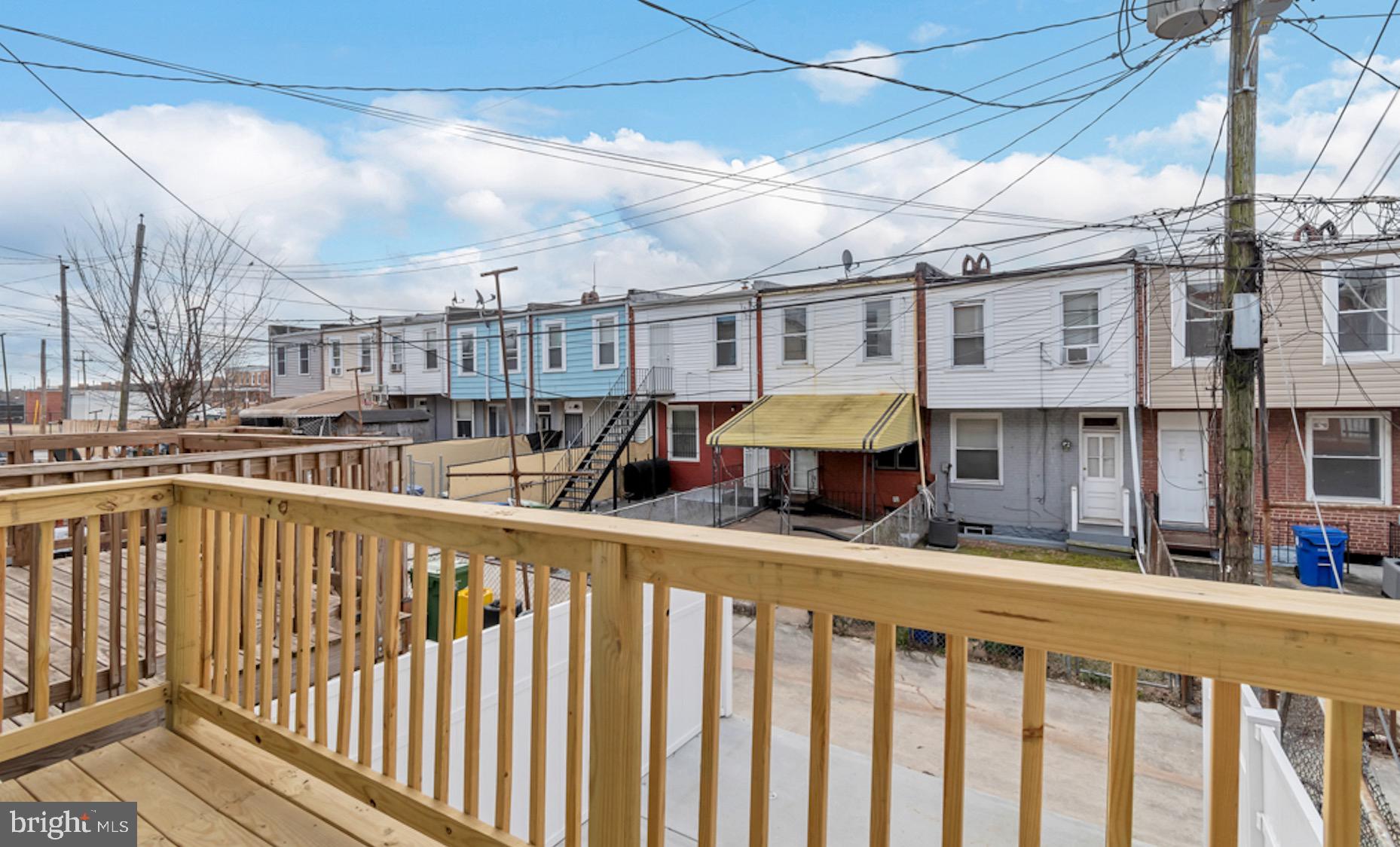 BROADWAY EAST - Residential
