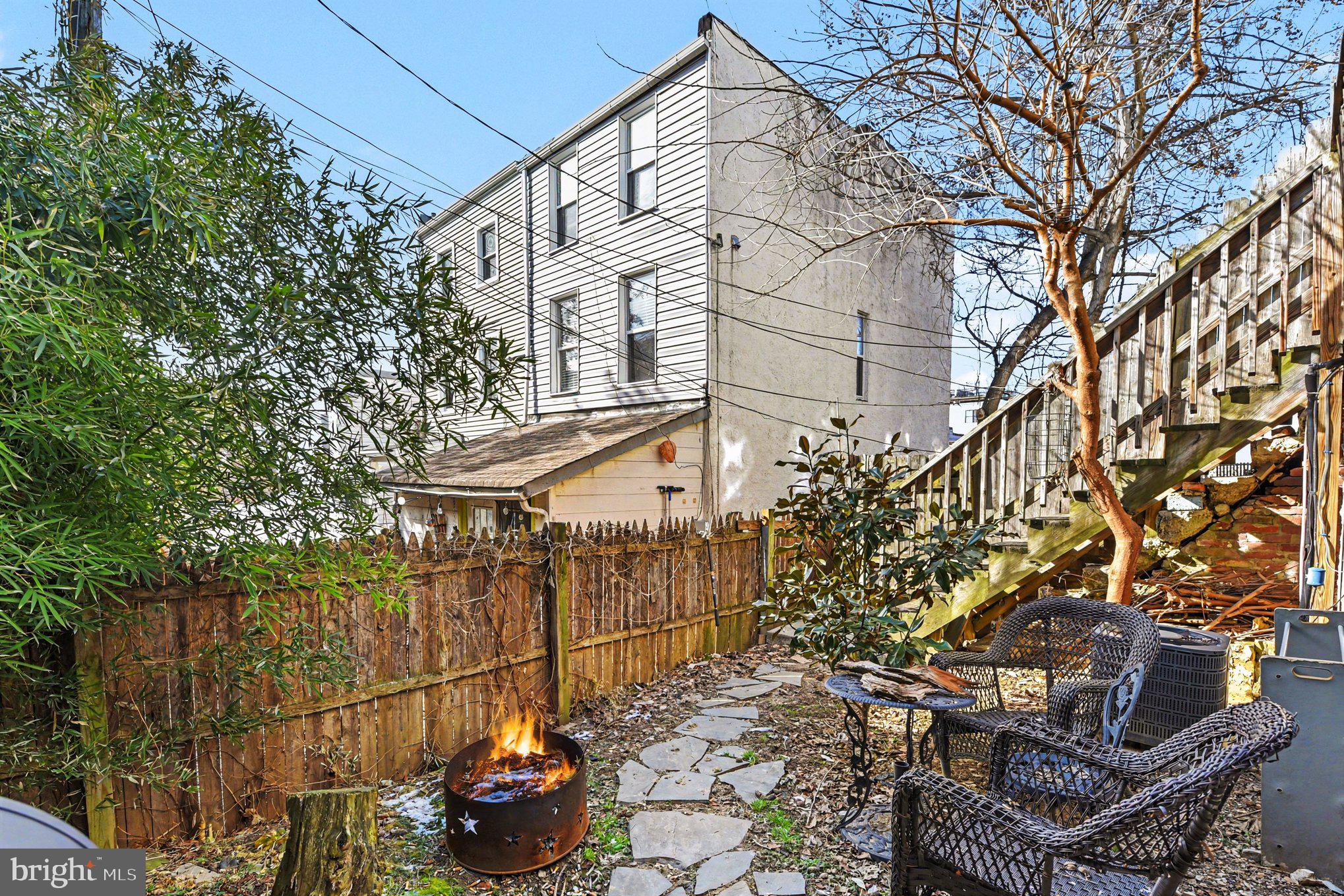 HAMPDEN HISTORIC DISTRICT - Residential