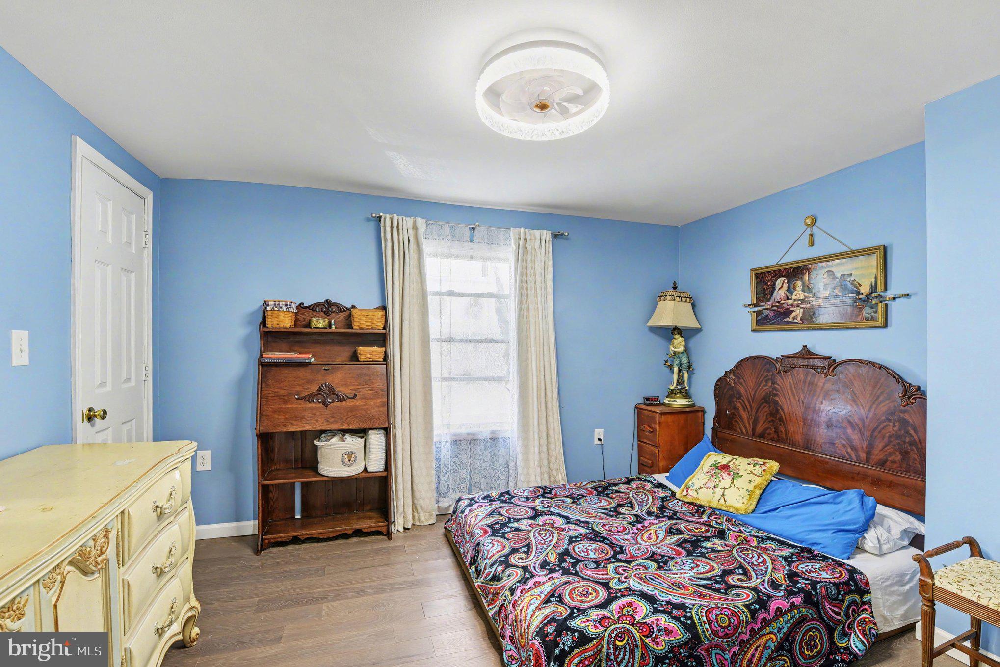 HAMPDEN HISTORIC DISTRICT - Residential