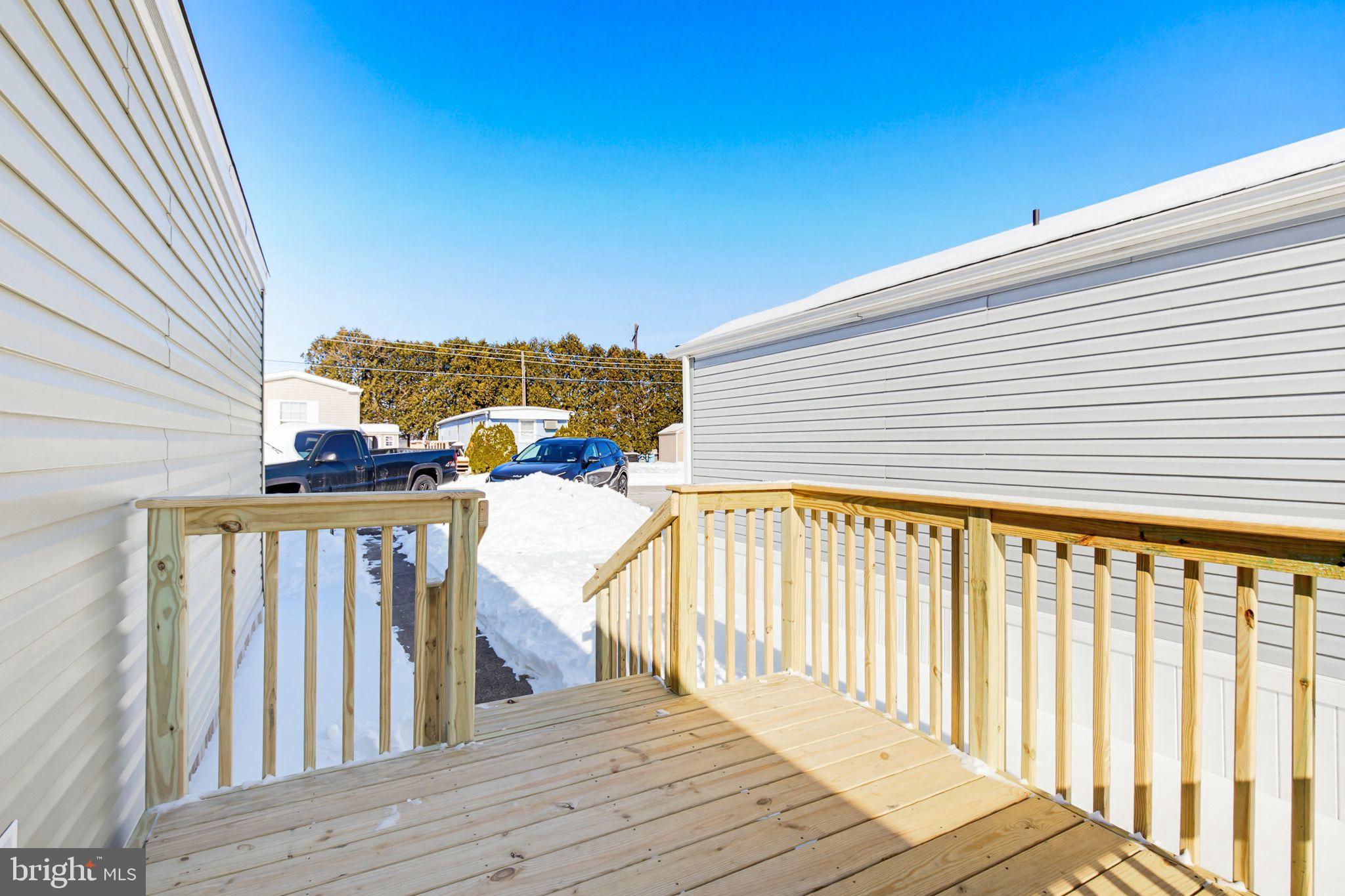 7 HIGHLAND COURT ROAD 7