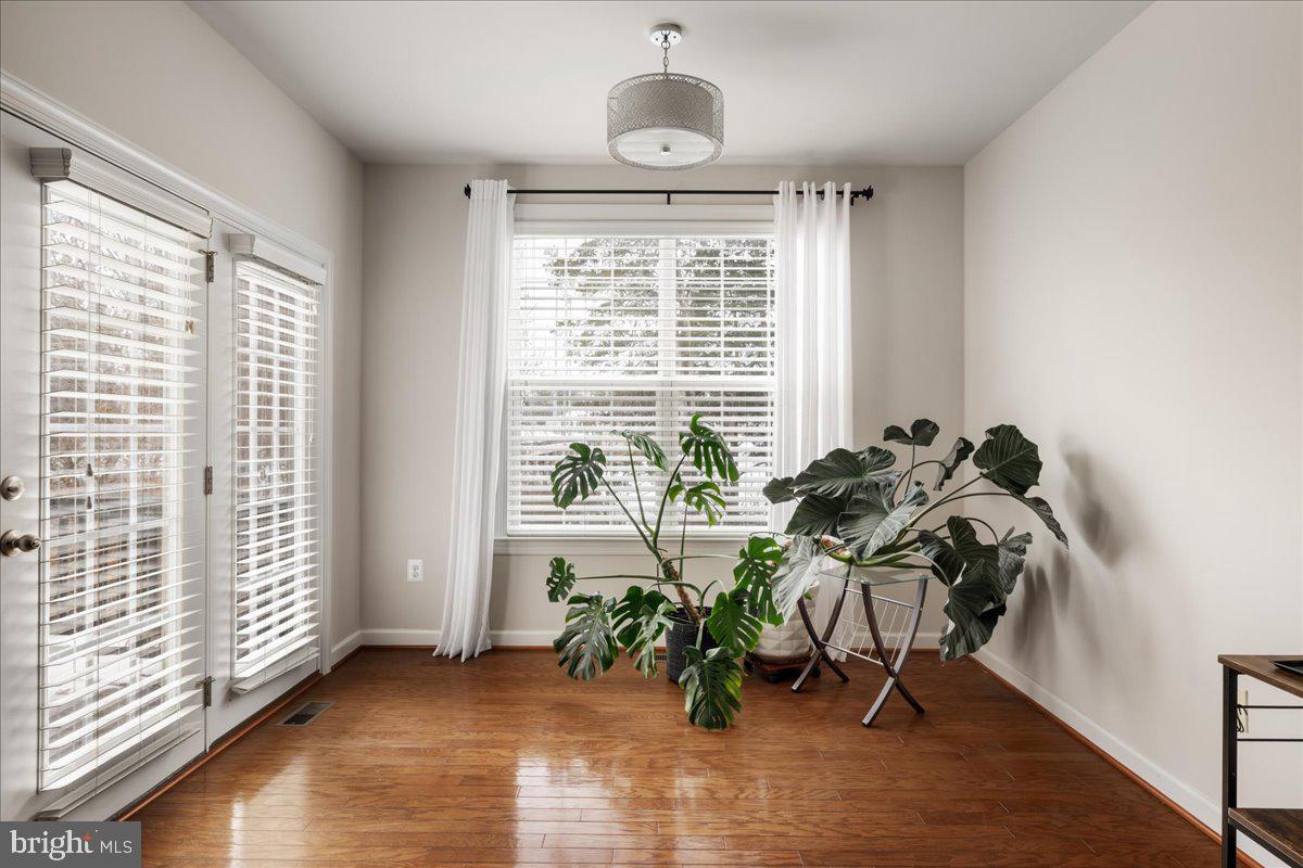 RIVER POINTE - Residential