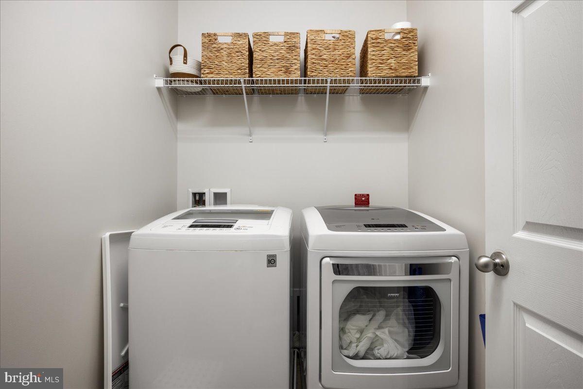 RIVER POINTE - Residential