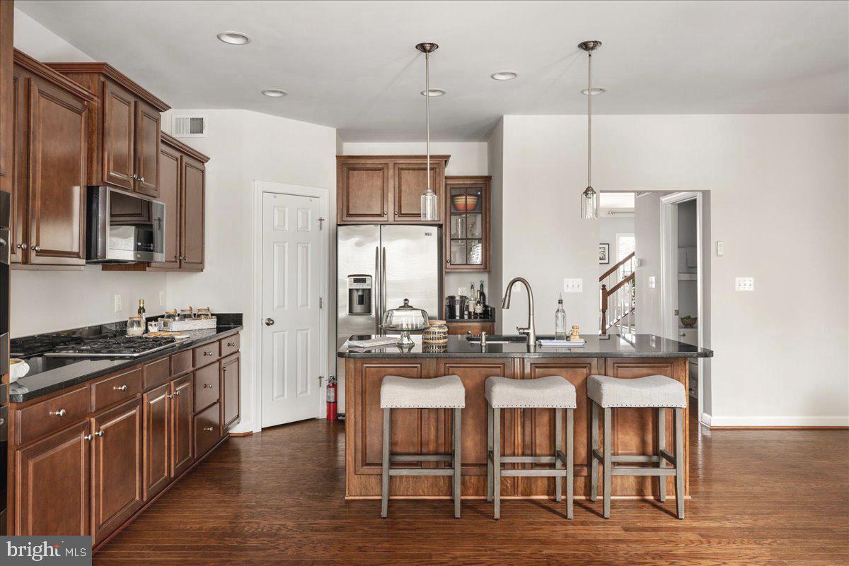 RIVER POINTE - Residential