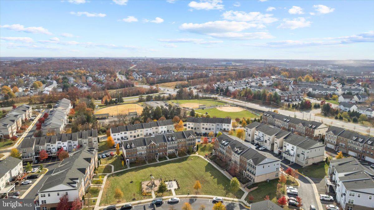 RIVER POINTE - Residential