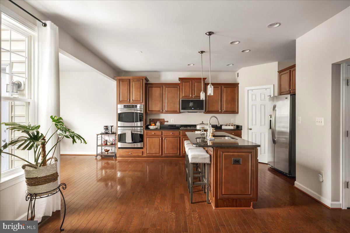 RIVER POINTE - Residential