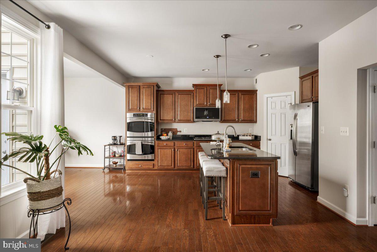 RIVER POINTE - Residential