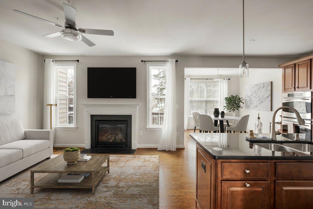 RIVER POINTE - Residential