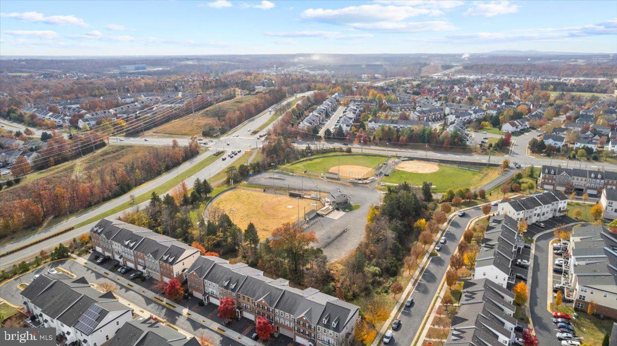 RIVER POINTE - Residential