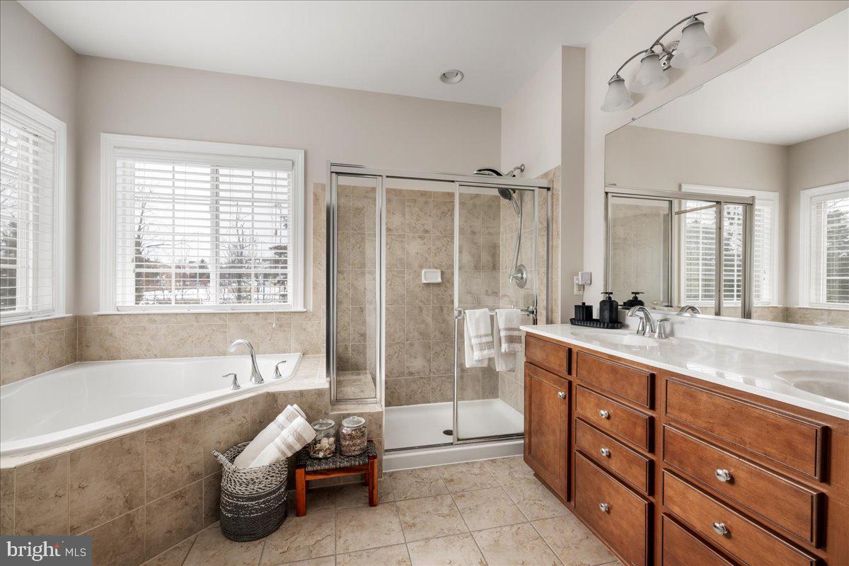 RIVER POINTE - Residential