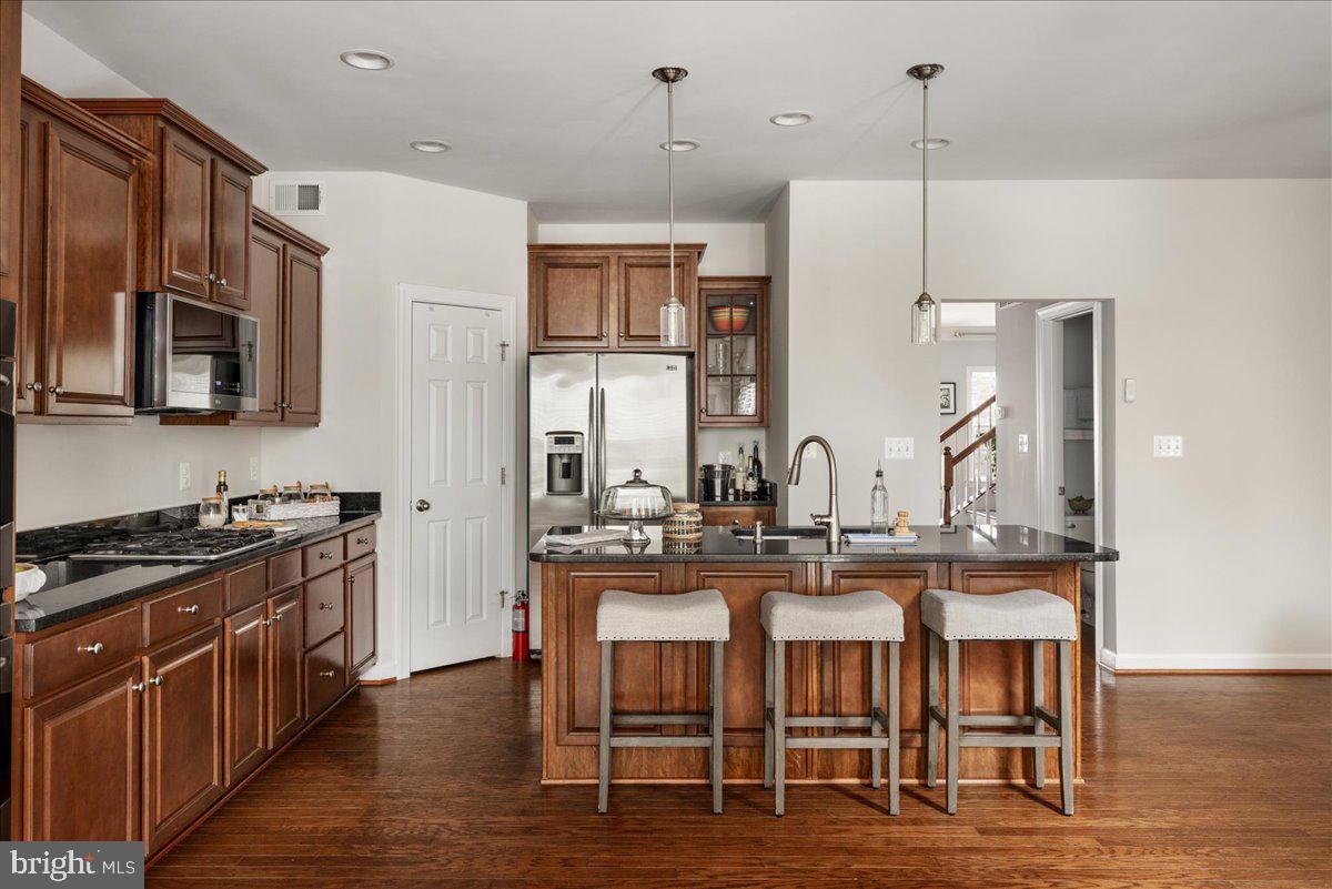 RIVER POINTE - Residential